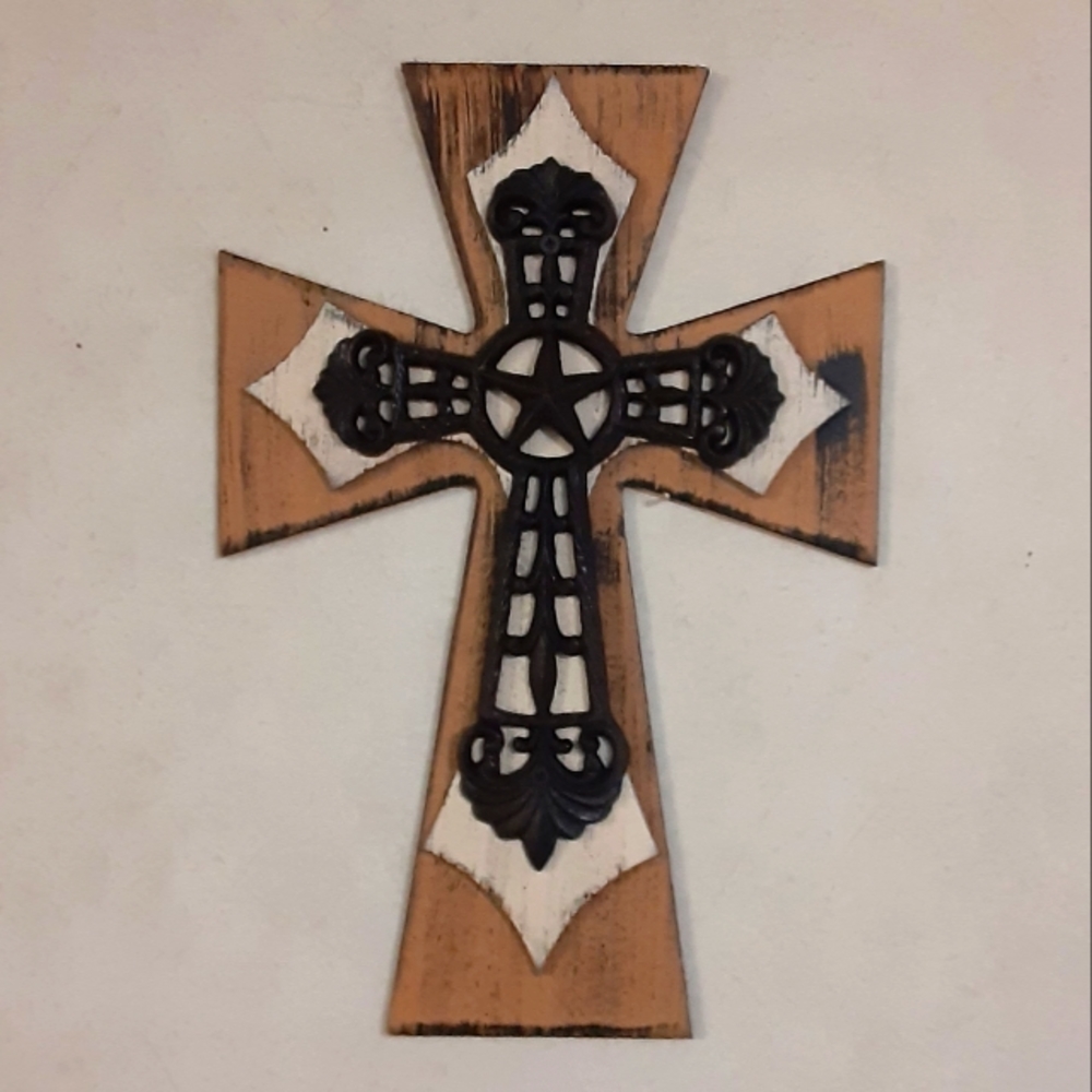 LAYERED WOOD AND IRON CROSS